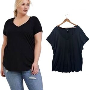 Torrid Girlfriend Heritage Slub V-Neck Tee Womens Plus Sz 5X Black Short Sleeves